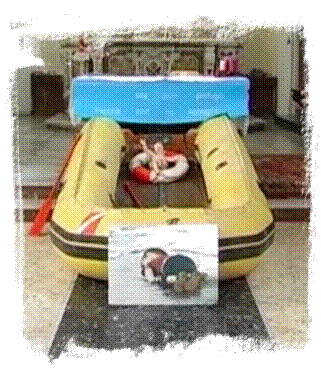 Presepe-nel-gommone.jpg